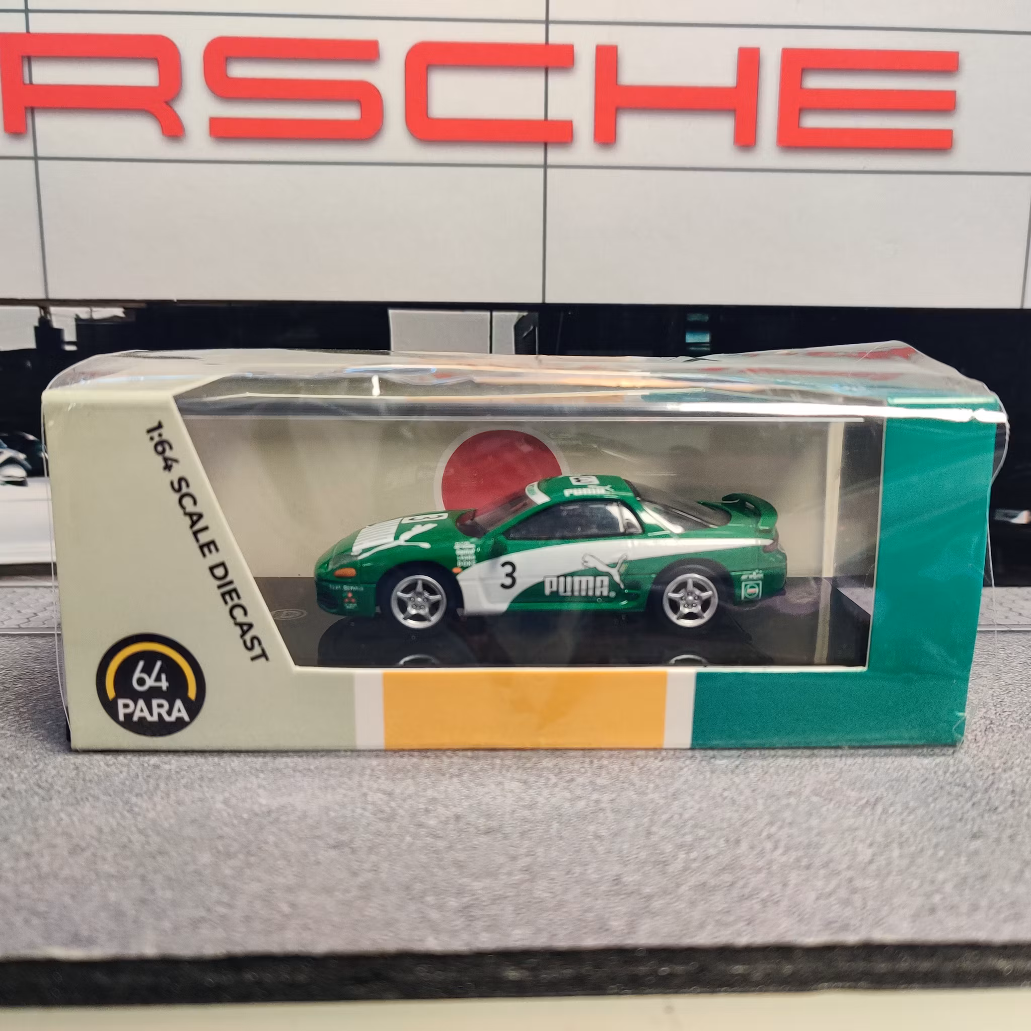 Skala 1/64 2012 Mitsubishi Motor GTO 3000GT Hö-styrd  fr Para64