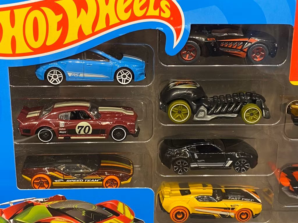 Skala 1/64 Hot Wheels 10-pack Amerikanska + diverse andra bilar fr Eu, Jp & Fantasin