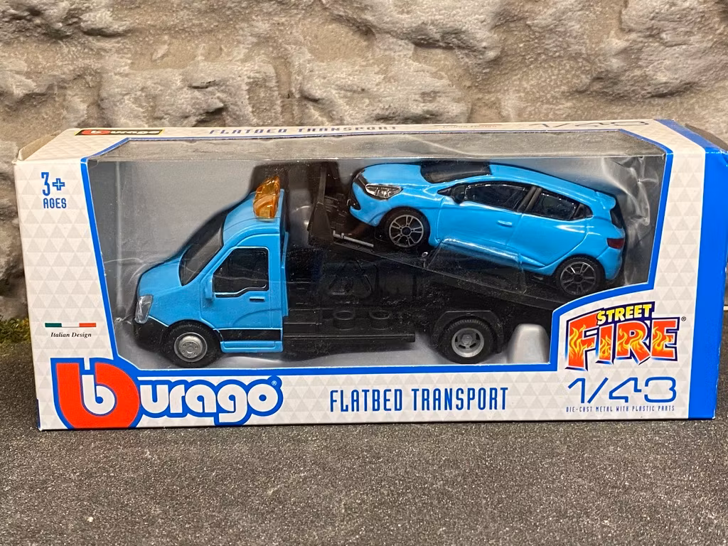 Skala 1/43 Iveco Daily Transporter m Renault Clio på flaket fr Bburago