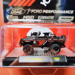 Skala 1/64 Ford Bronco 71' YOKOHAMA fr M2