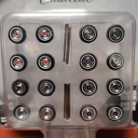 Skala 1/64 Cadillac 4 uppsättningar Fälg & Däck med axlar Ser.6 från Greenlight