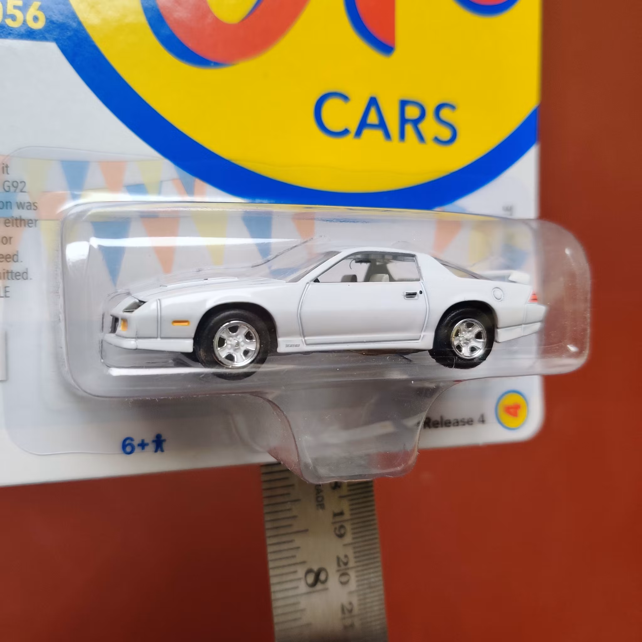 Skala 1/64 Chevy Camaro Z28 1LE. 91' "Muscle Cars USA" Rel.4 Ver.A fr Johnny Lightning