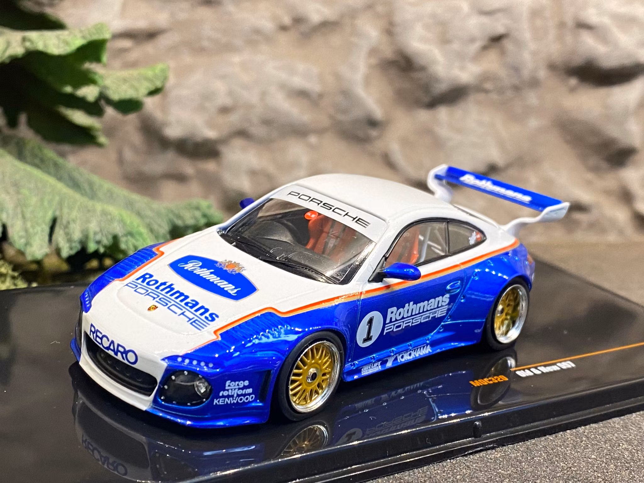 NYHET!!! Skala 1/43 Porsche 911 (997) Old & New, Rothmans IXO Models