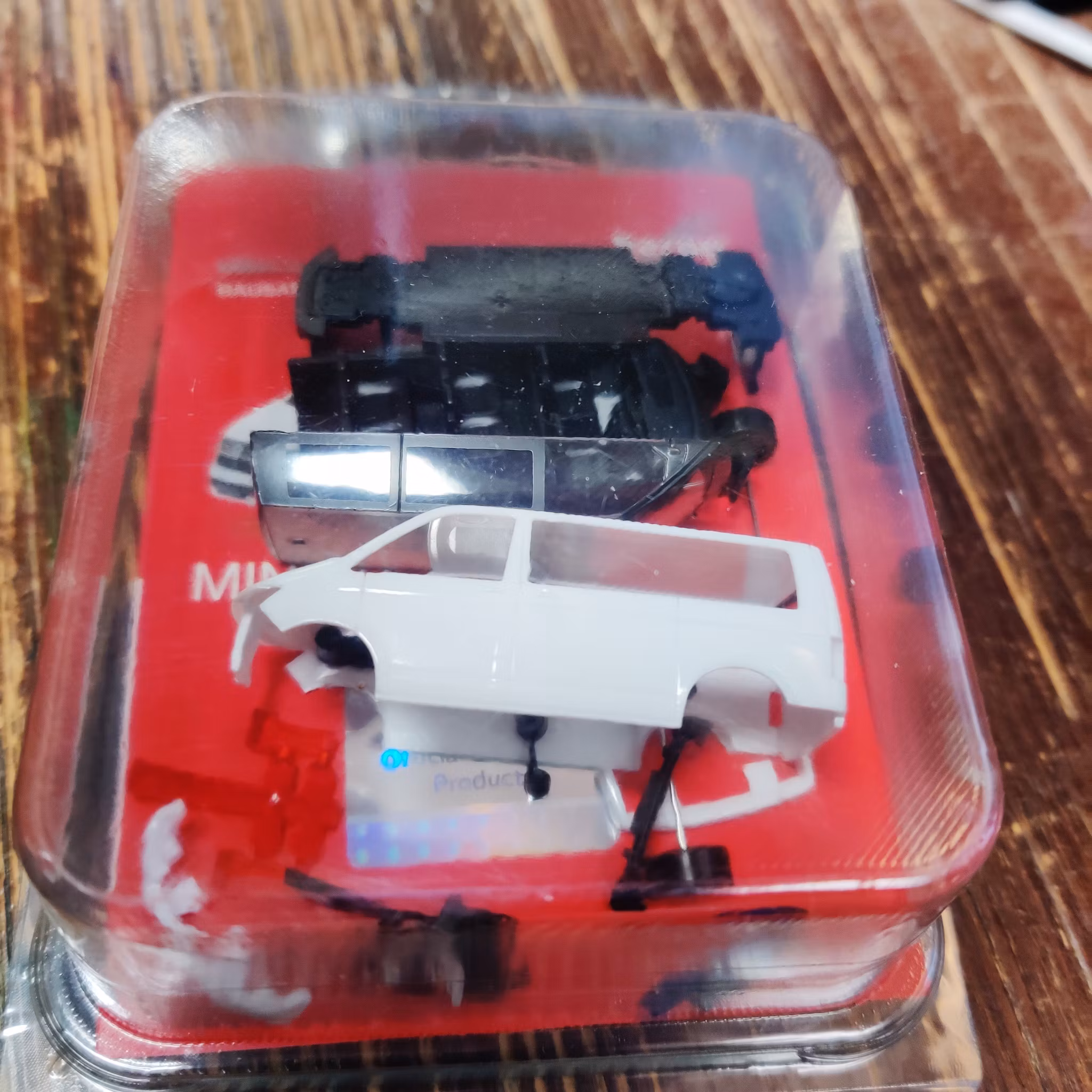 Skala 1/87 h0, Volkswagen T6.1 buss (DBS 5000) från HERPA