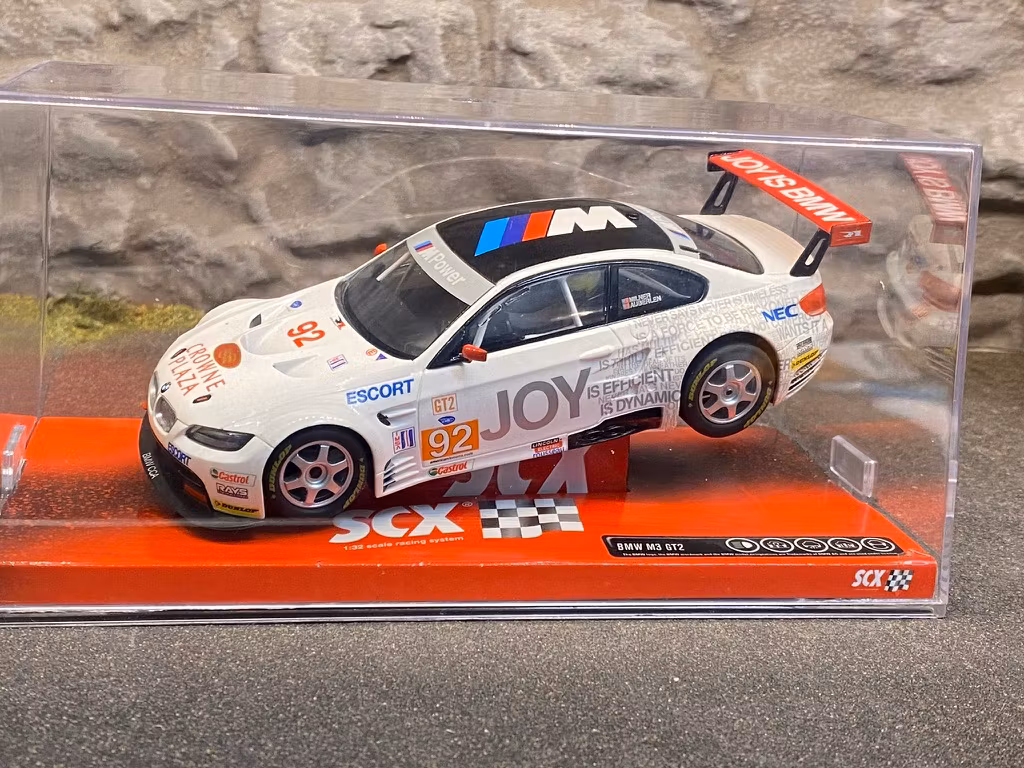 Skala 1/32 Analog SCX Bil till Bilbana: BMW M3 GT2