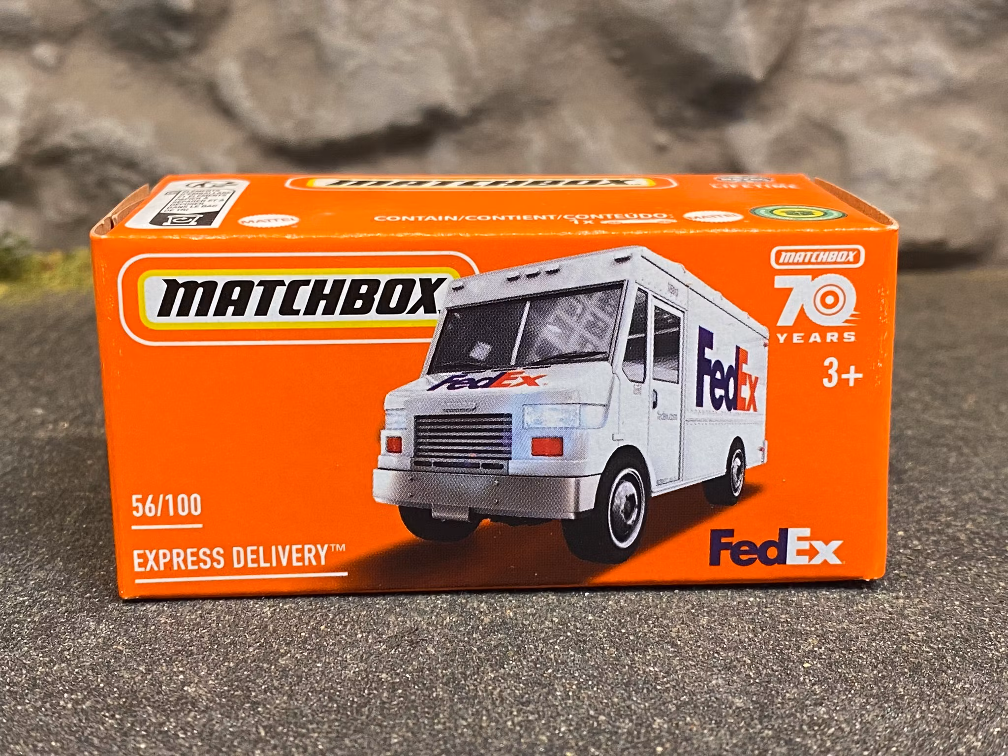 Skala 1/64 Matchbox -  Express Delivery - FedEx