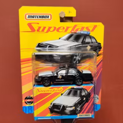 Skala 1/64 Matchbox Superfast - Ford Crown Victoria Police