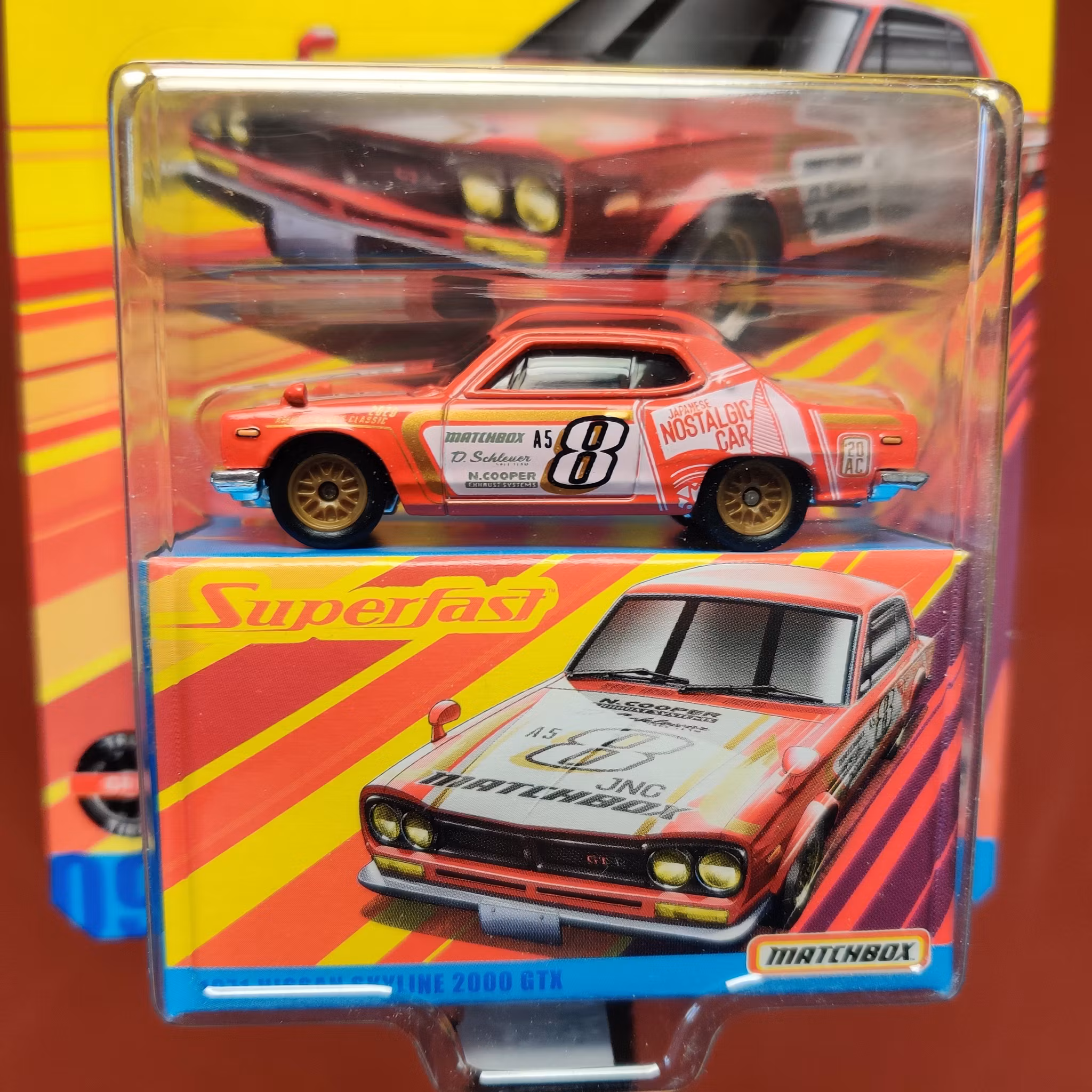 Skala 1/64 Matchbox Superfast - Nissan Skyline 2000 GTX 1971'