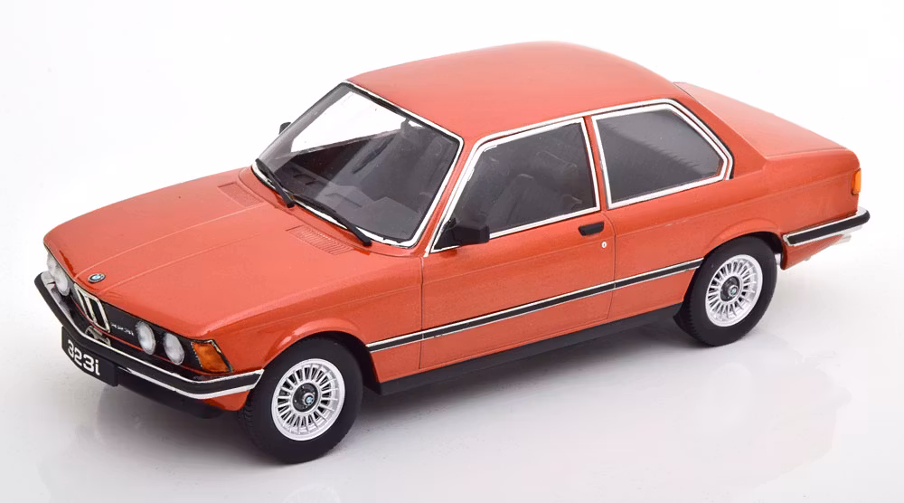 Skala 1/18 BMW 323i E21 1978', Kopparfärgad/rödaktig från KK-scale