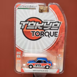 Skala 1/64 Datsun 510 73' "Tokyo Torque" från Greenlight