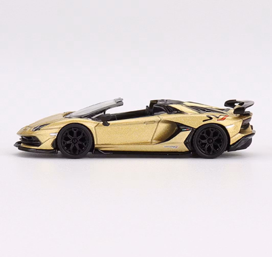 Skala 1/64 - Lamborghini Aventador SVJ Roadster Oro Elios fr MINI GT