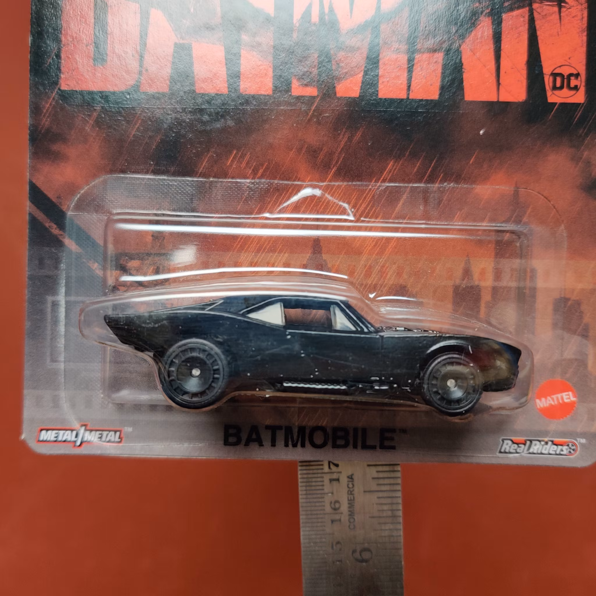 Skala 1/64 Hot Wheels Premium, Batmobile, DC THE BATMAN