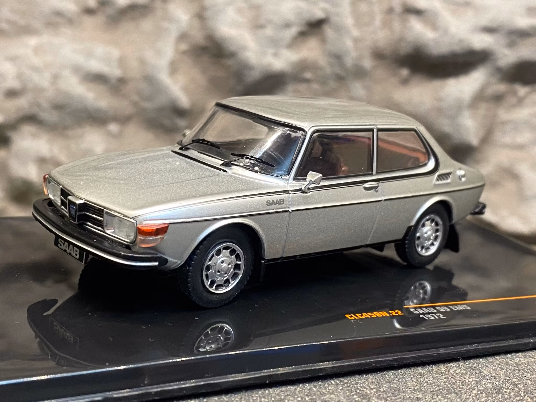 Skala 1/43 -SAAB 99 EMS -1972 Silver fr IXO-models