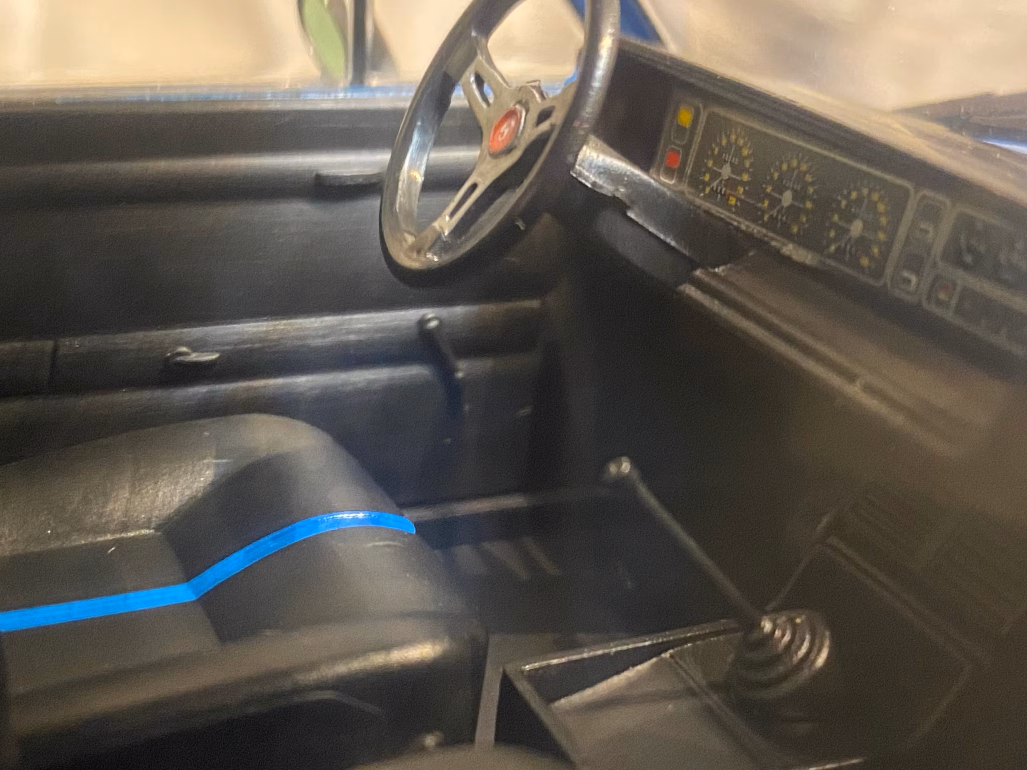 Skala 1/18 FIAT 131 Abarth 1980', Blå från IXO Models