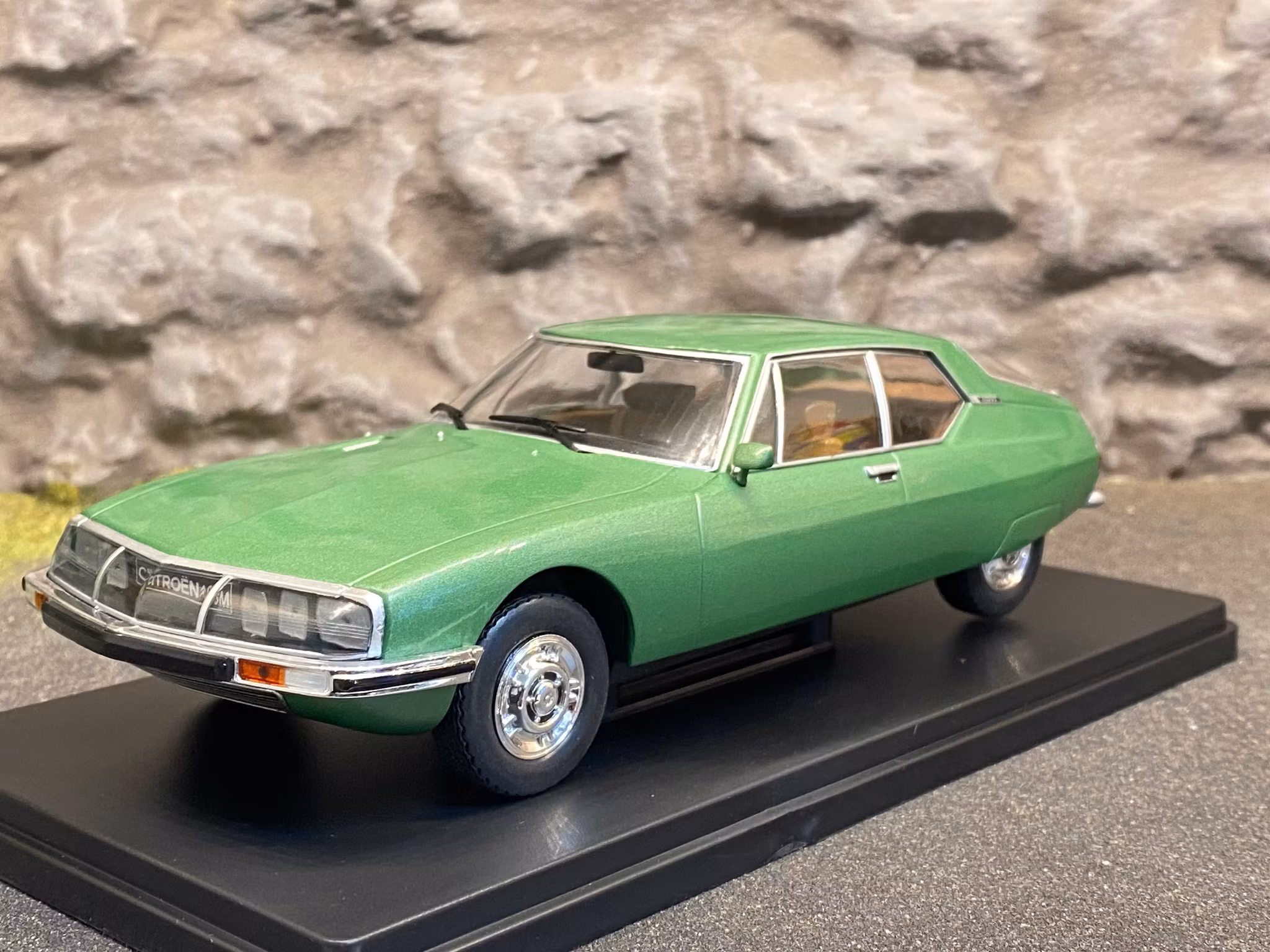 Skala 1/24 Citroen SM, Ljusgrön från WhiteBox