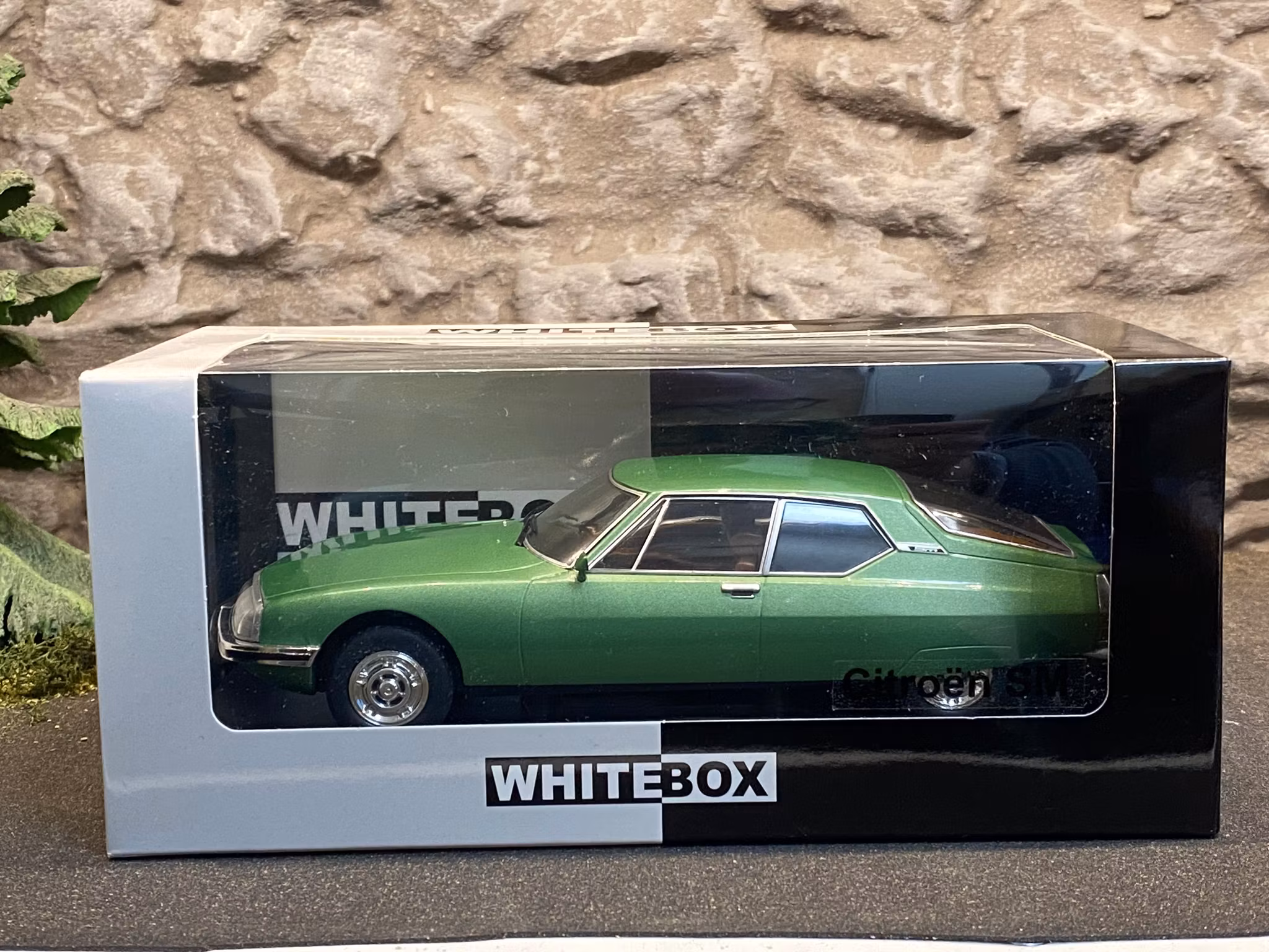 Skala 1/24 Citroen SM, Ljusgrön från WhiteBox