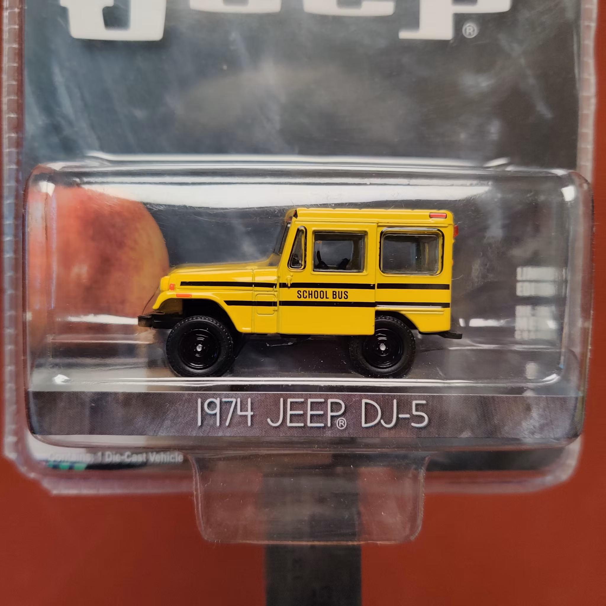 Skala 1/64 Jeep DJ-5 74' "School Bus" från Greenlight Excl.