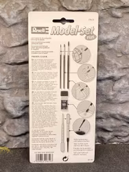 Model-set PLUS fr Revell: 3 penslar i olika storlekar, 2 pipetter, 1 färgrengöring.