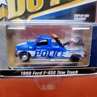 Skala 1/64 "Active Duty" Ford F-450 Tow Truck 99' fr Greenlight