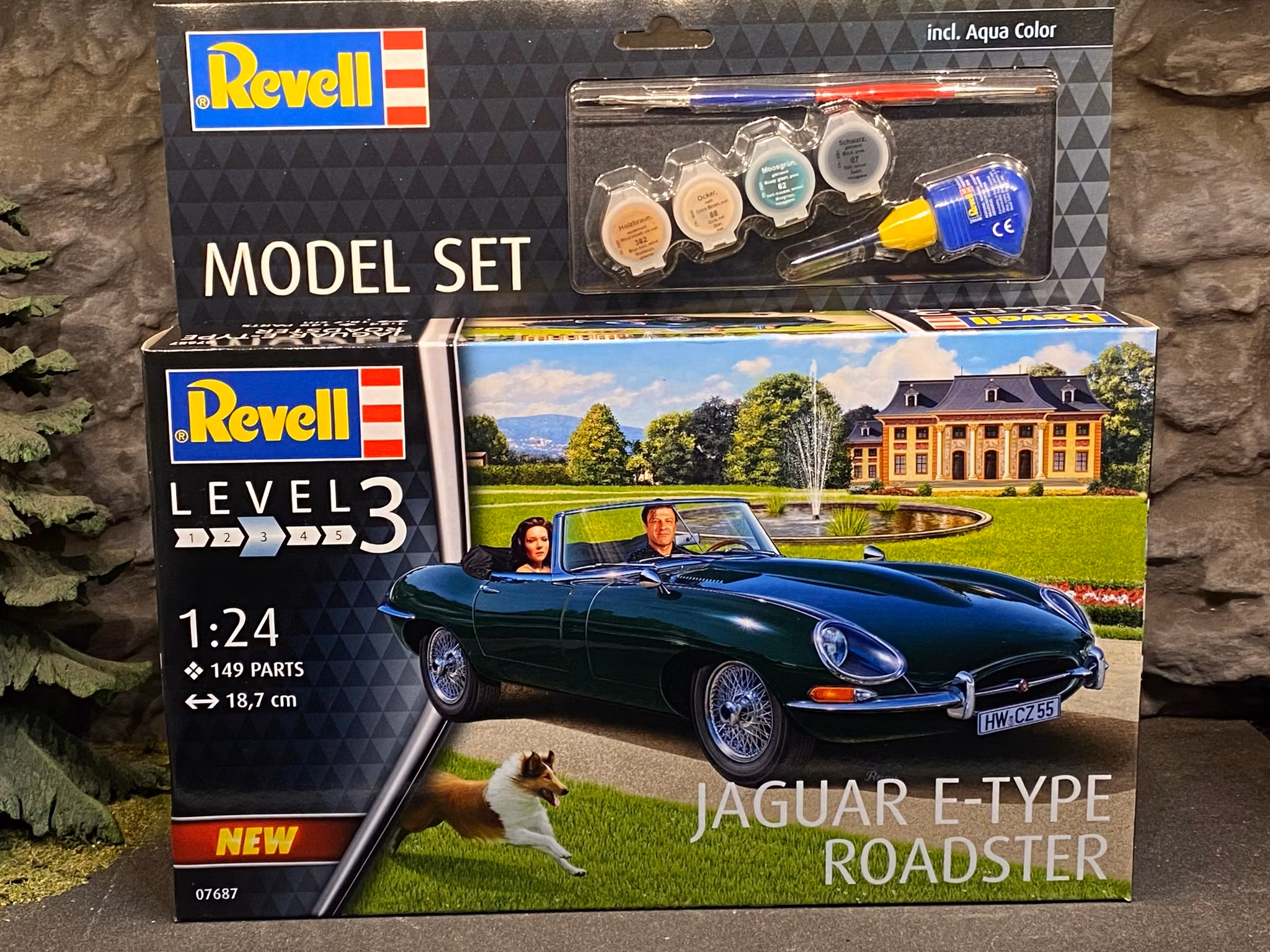 Skala 1/24 Jaguar E-type Roadster, Byggmodell m pensel färg & lim fr Revell