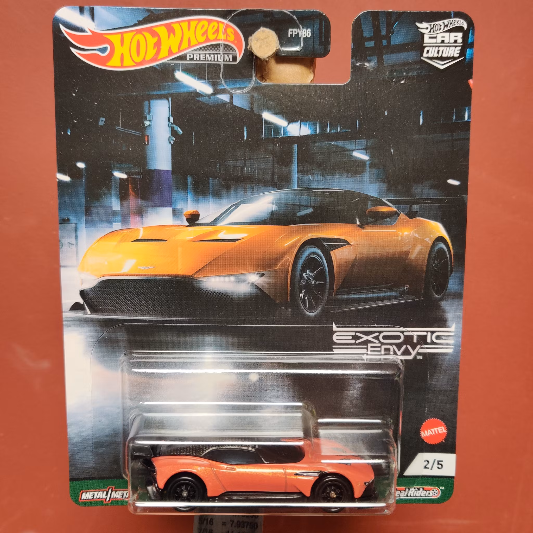 Skala 1/64 Hot Wheels PREMIUM "Exotic Envy" - Aston Martin Vulcan
