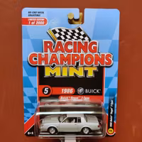Scale 1/64 Buick Regal T-type 86&#39; fr Racing Champions Mint