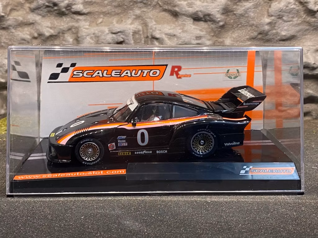 Scale 1/32 Scaleauto Analog slotcar: Porsche 935 24h Daytona79 #0 Interscoope -R- Anglewinder