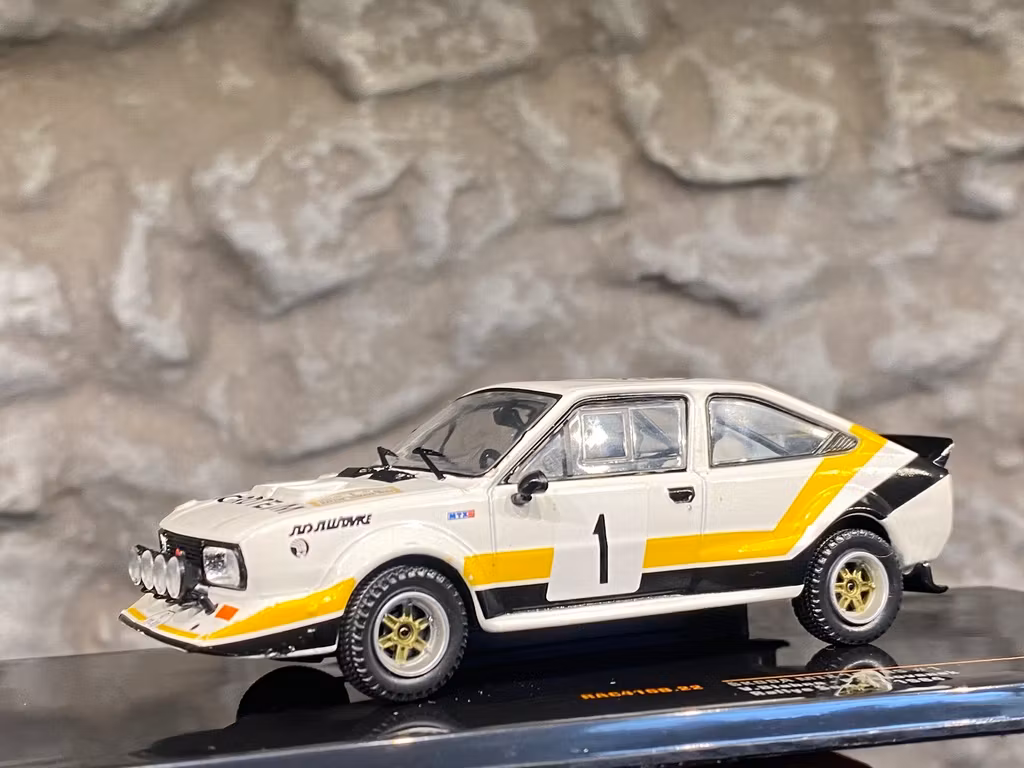Skala 1/43 Škoda MTX 160 RS, #1 Rally Sumava, V.Blahna/P.Schovanek, 84 fr IXO Models