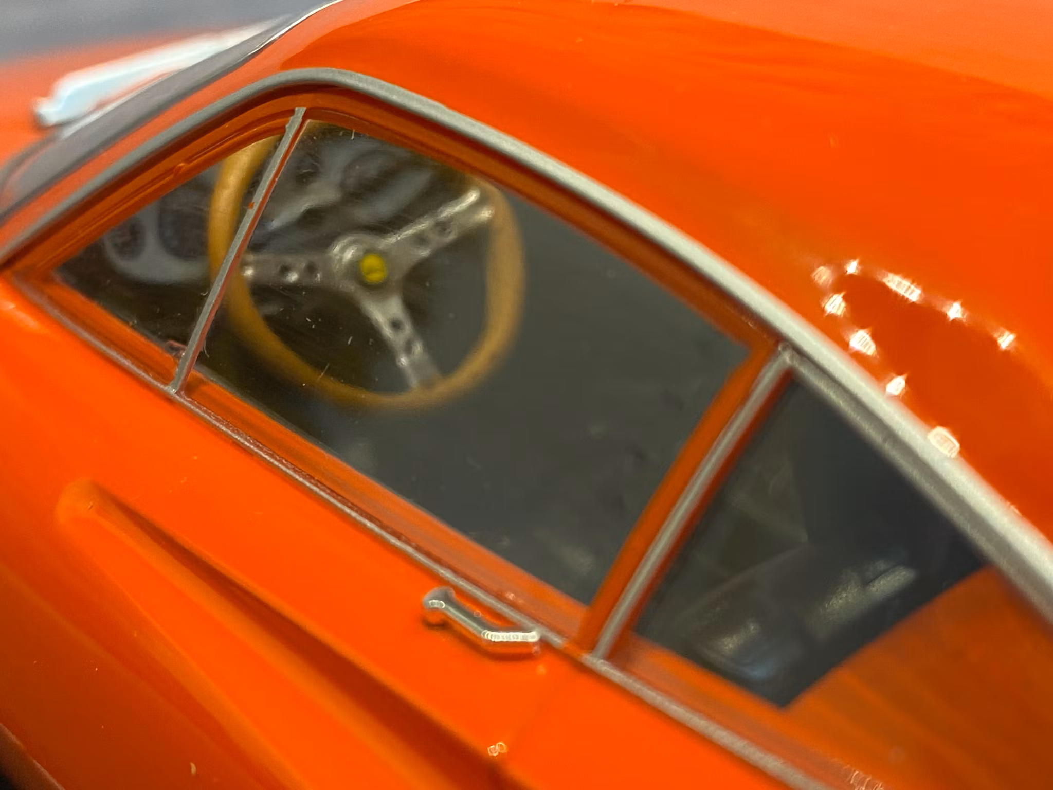 Skala 1/18 Ferrari Dino 246 GT fr MCG Model Car Group