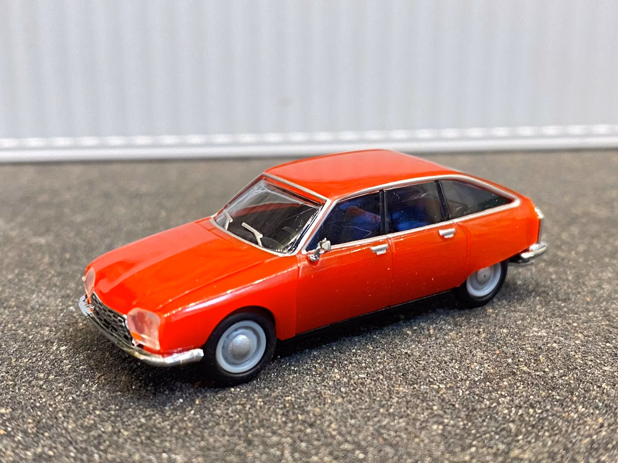 Skala 1/87 H0, Citroen GS, Röd från Herpa