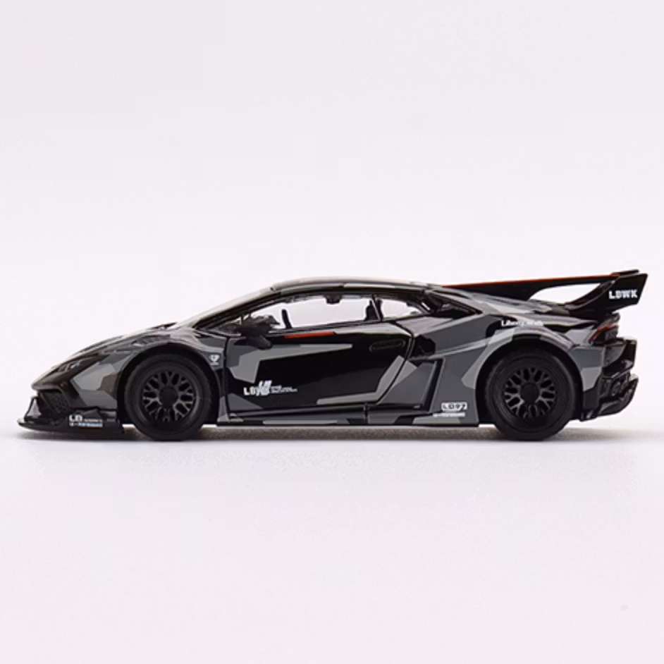 Skala 1/64 LB★WORKS Lamborghini Huracán GT, Digital Camouflage fr Mini GT