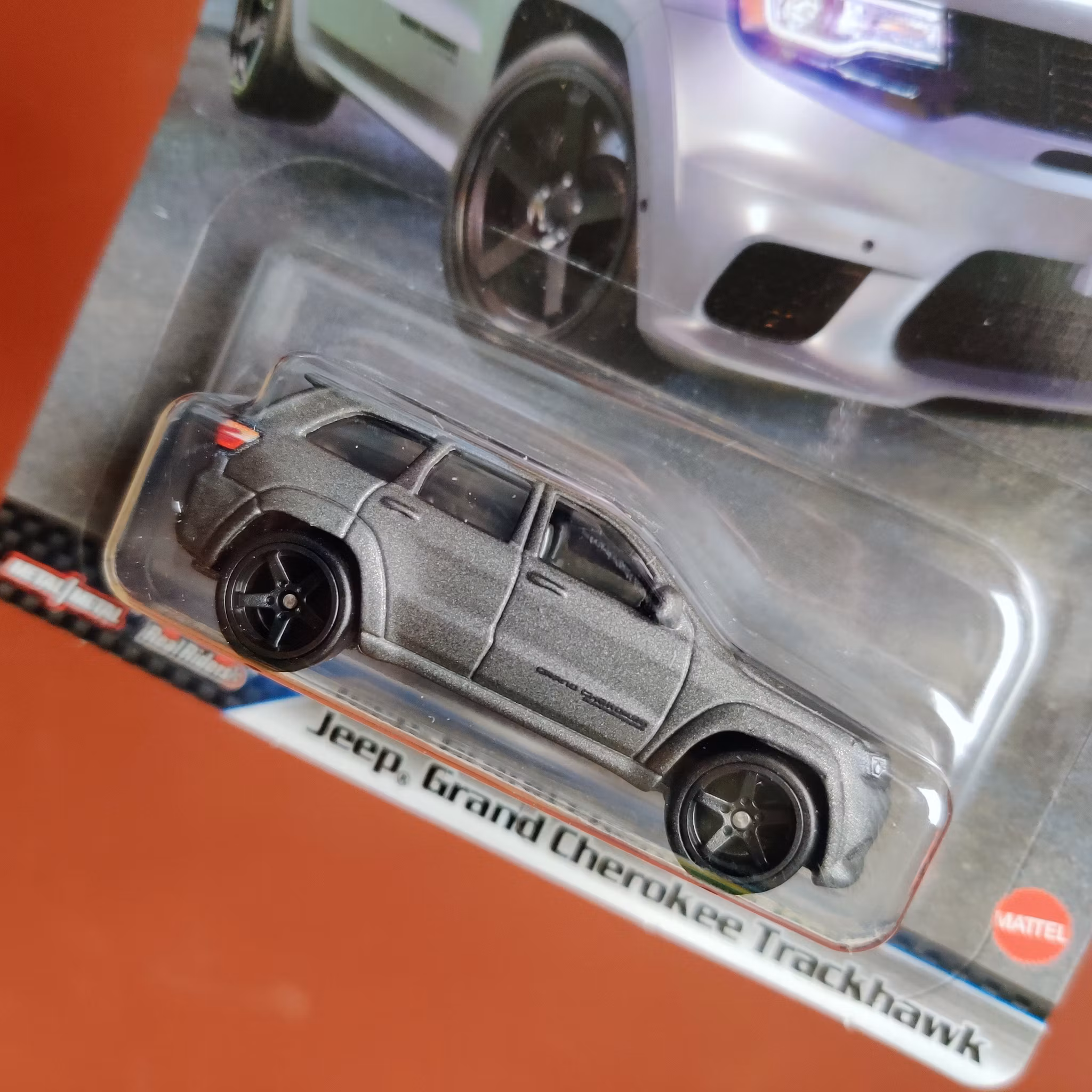 Skala 1/64 Hot Wheels PREMIUM - Fast & Furious - Jeep Grand Cherokee Trackhawk