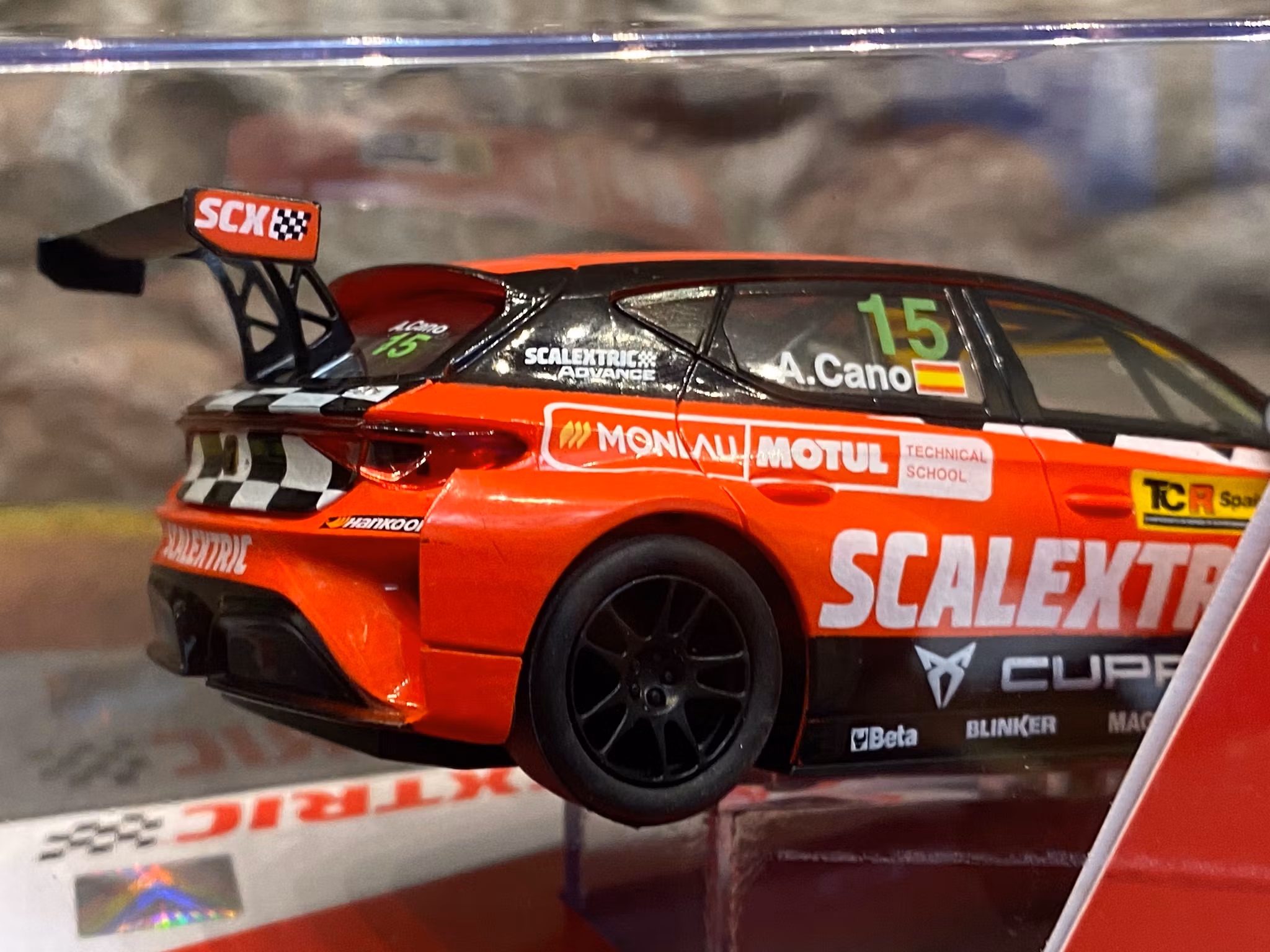 Skala 1/32 Analog SCX Bil till Bilbana: Cupra Leon - Monlau #15