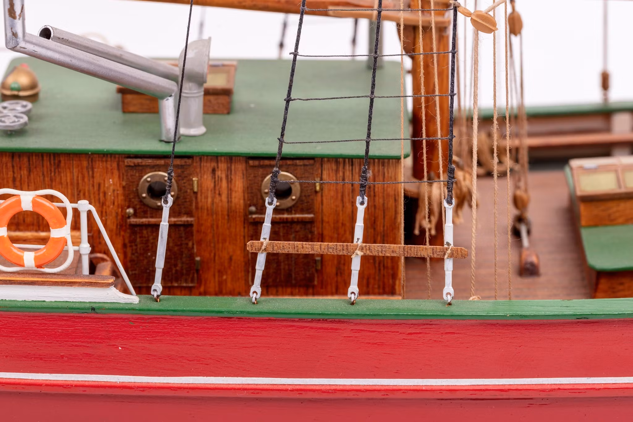 Skala 1/50 Byggmodell av BB578 Lilla Dan med Träskrov - från Billing Boats