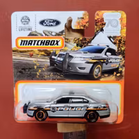 Scale 1/64 MATCHBOX 70 years - Ford Police Interceptor