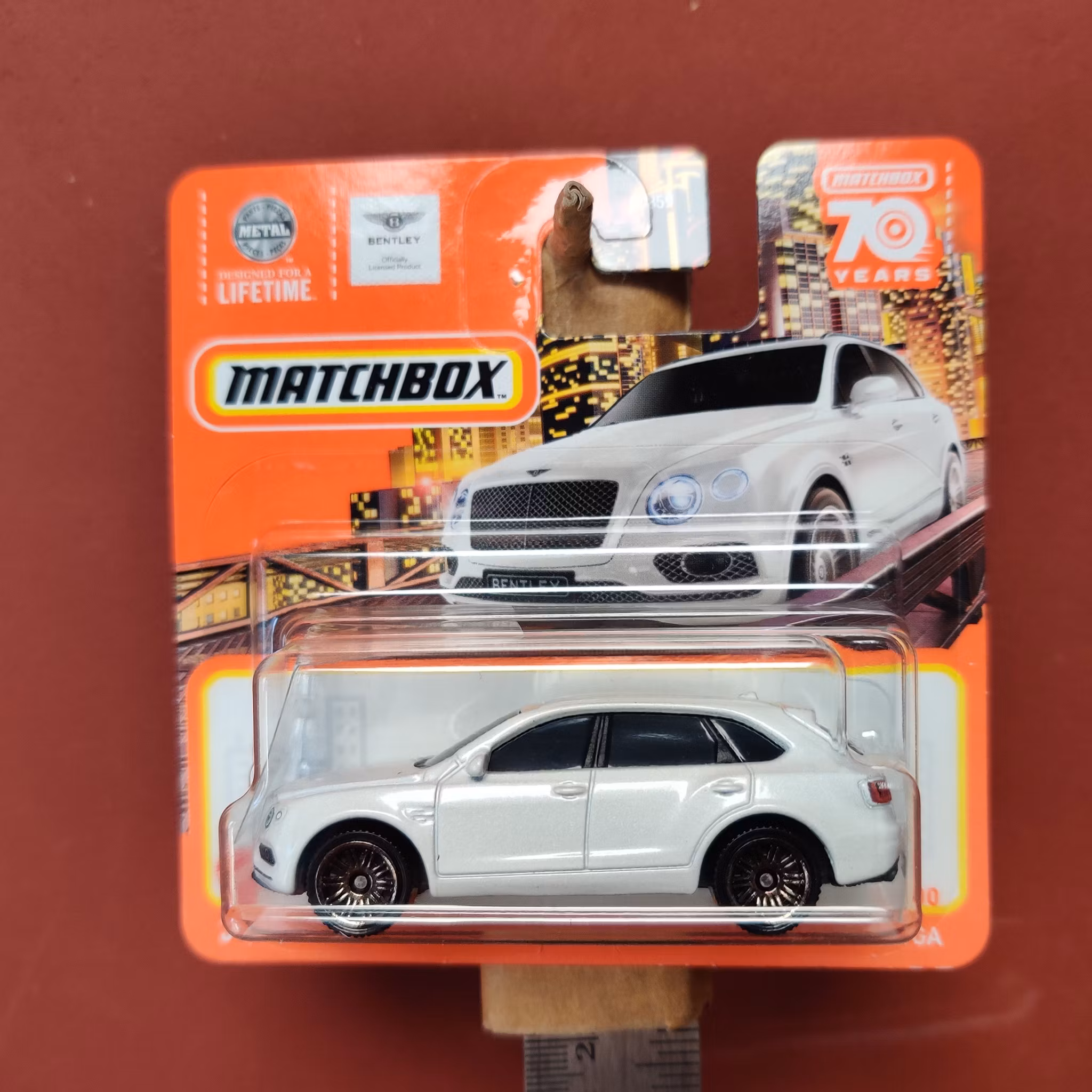Skala 1/64 MATCHBOX 70 years - Bentley Bentayga 2018