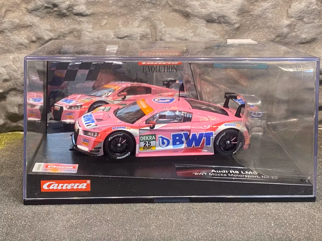 Skala 1/32 Analog bil till bilbana fr Carrera: Audi R8 LMS BWT Mücke Motorsport #25