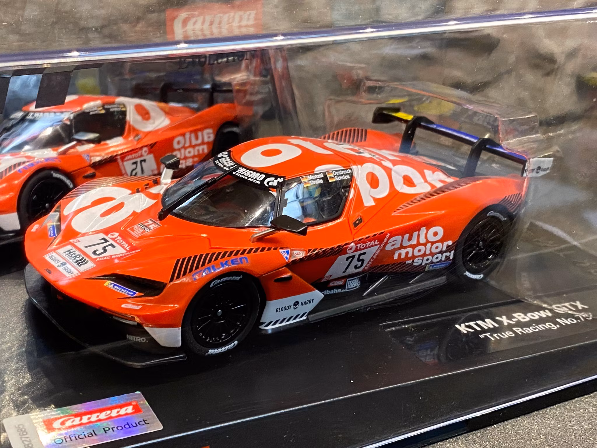 Skala 1/32 Analog bil t bilbana fr Carrera: KTM X-BOW GT2 "True Racing #75