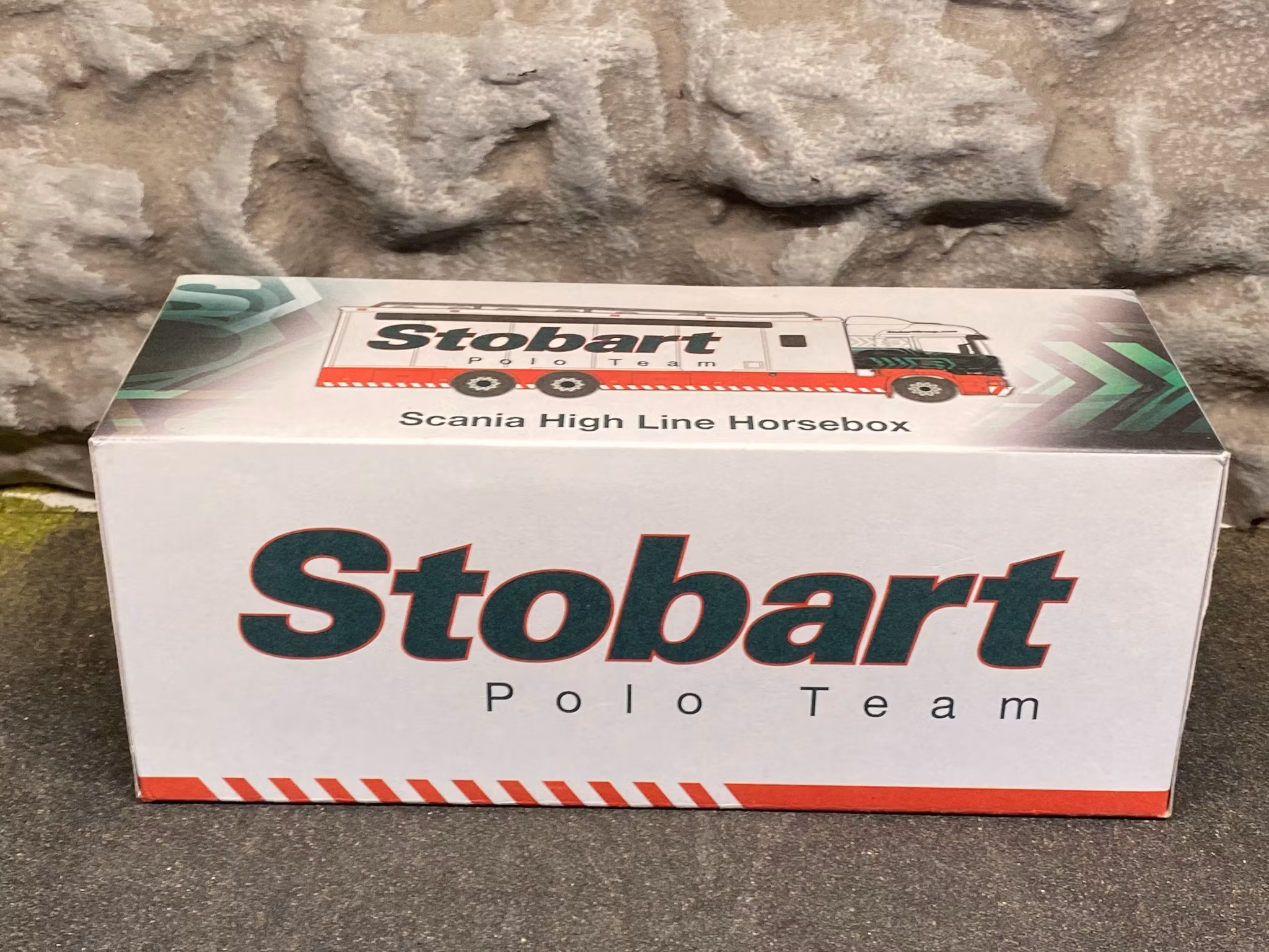 Skala 1/76 Scania High Line Horsebox fr Atlas