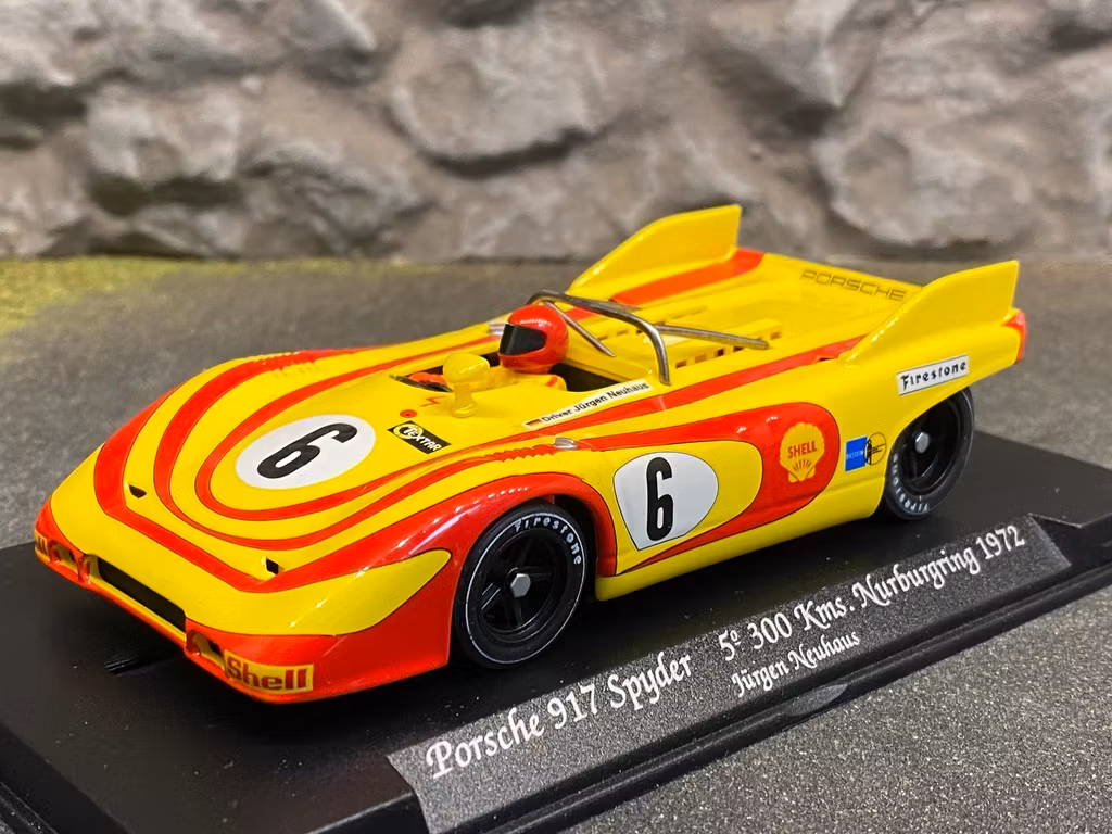 Skala 1/32 Analog GB track slotcar/ Bil t Bilbana: Porsche 917 Spyder - Nurburgring 72