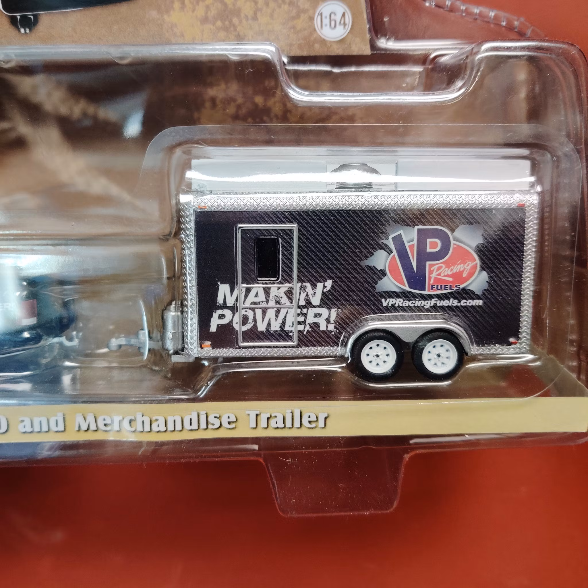 Skala 1/64 RAM 2500 19' & Merchandise Trailer GreenLight Hitch & Tow