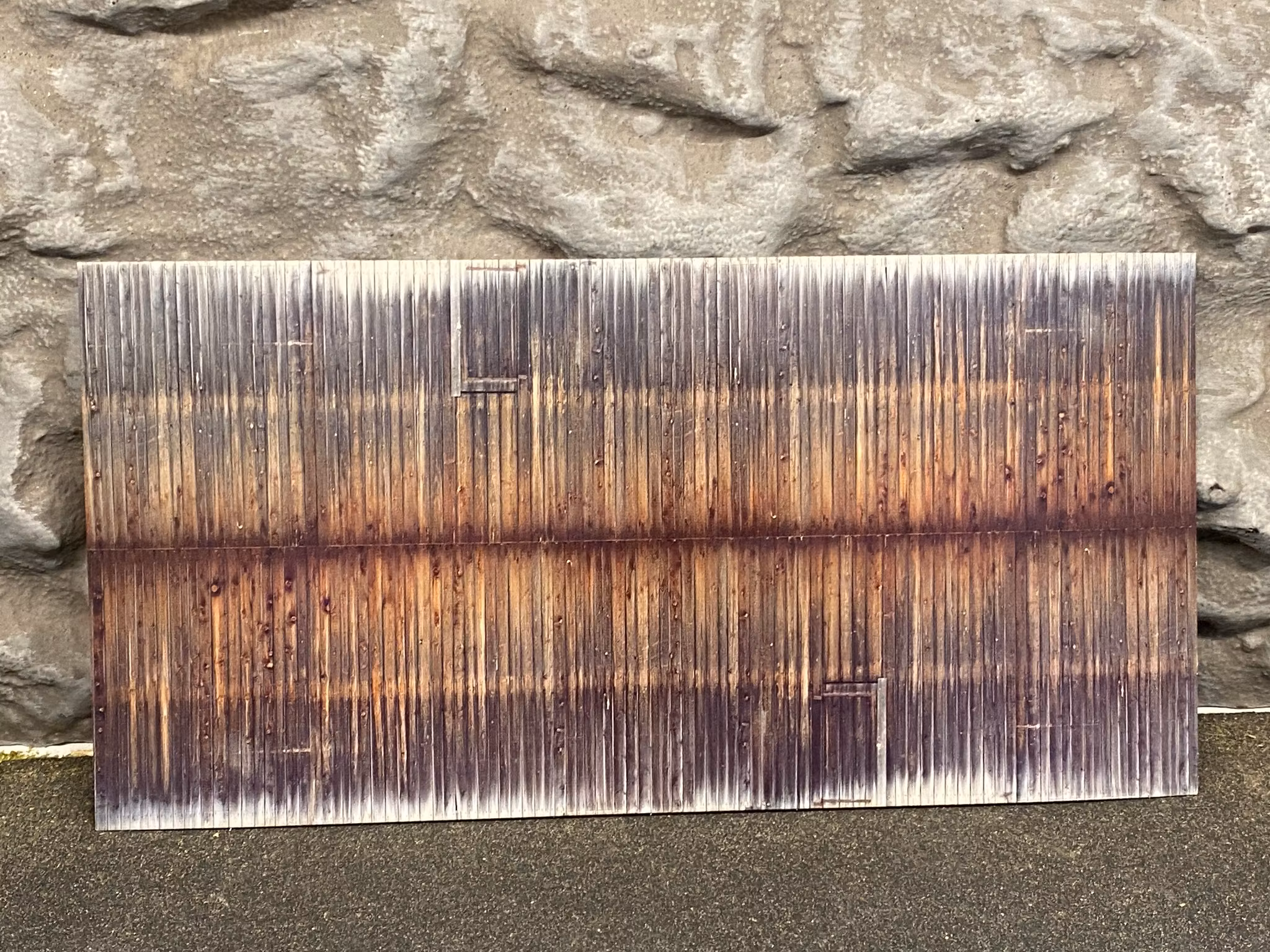 NOCH 56665 Timmerväggar/Timber walls, Wethered - 3D Cardboard Sheet 25x12,5 cm f H0 & TT