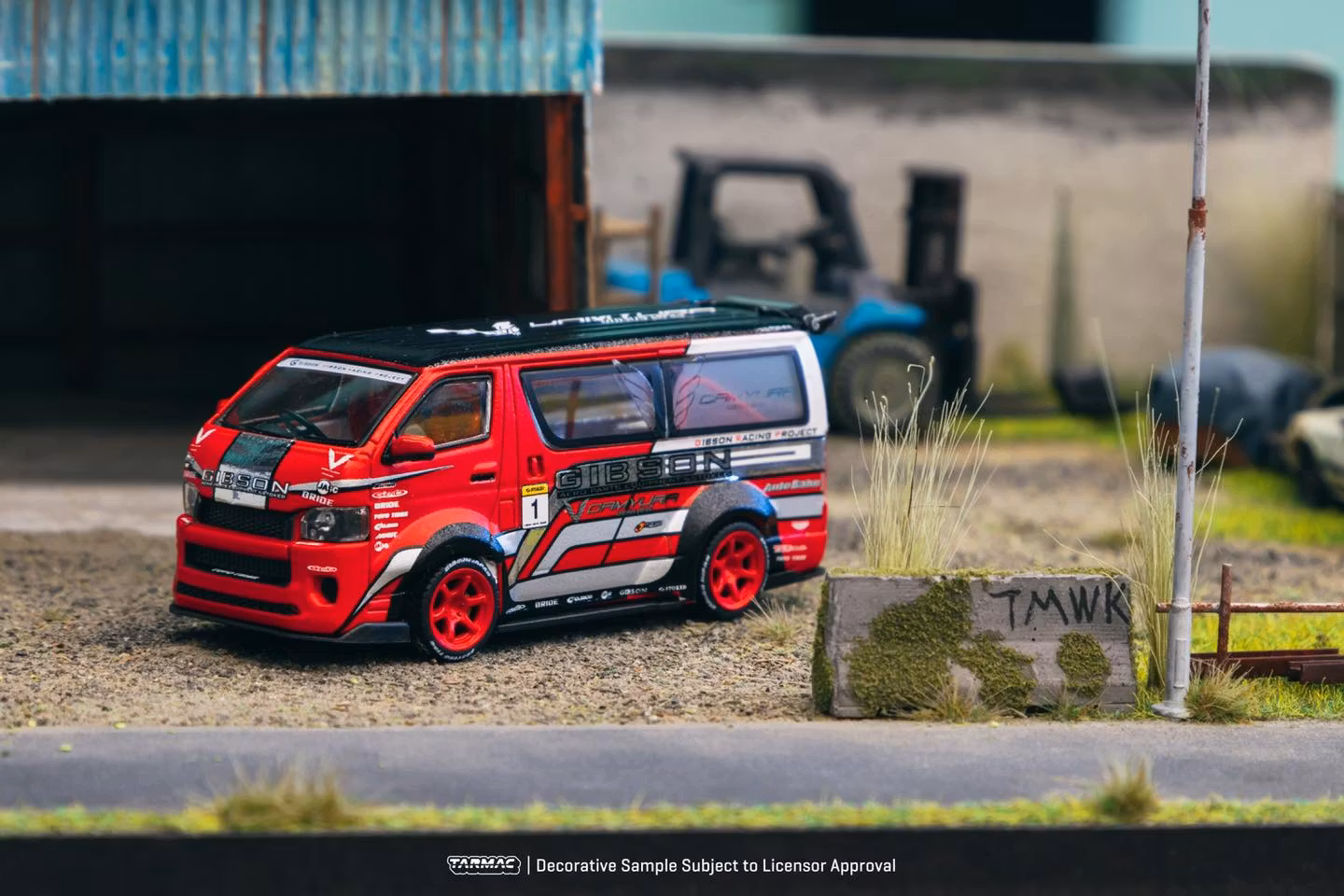 Skala 1/64 Toyota Hiace Widebody - Special Edition - Red,fr Inno64