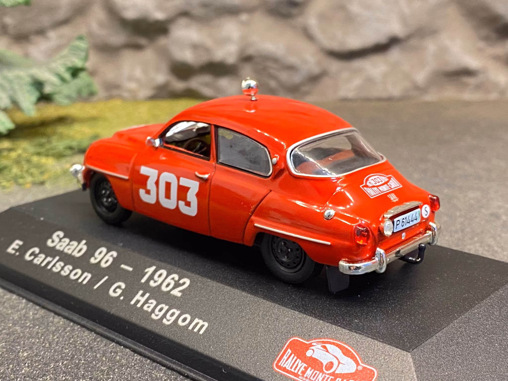 Skala 1/43 SAAB 96 1962, E.Carlsson/G.Haggom fr Atlas Editions/IXO Models