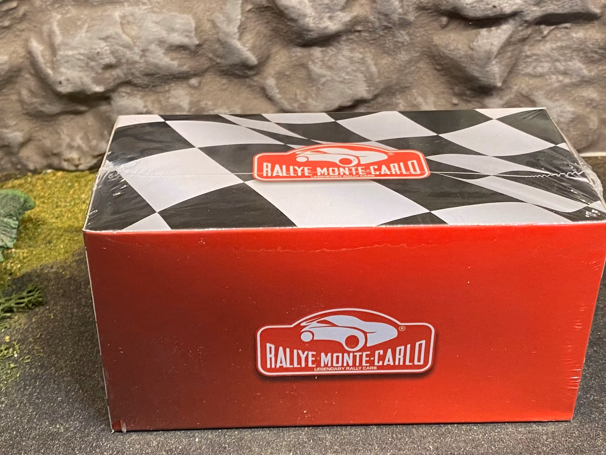 Skala 1/43 SAAB 96 1962, E.Carlsson/G.Haggom fr Atlas Editions/IXO Models