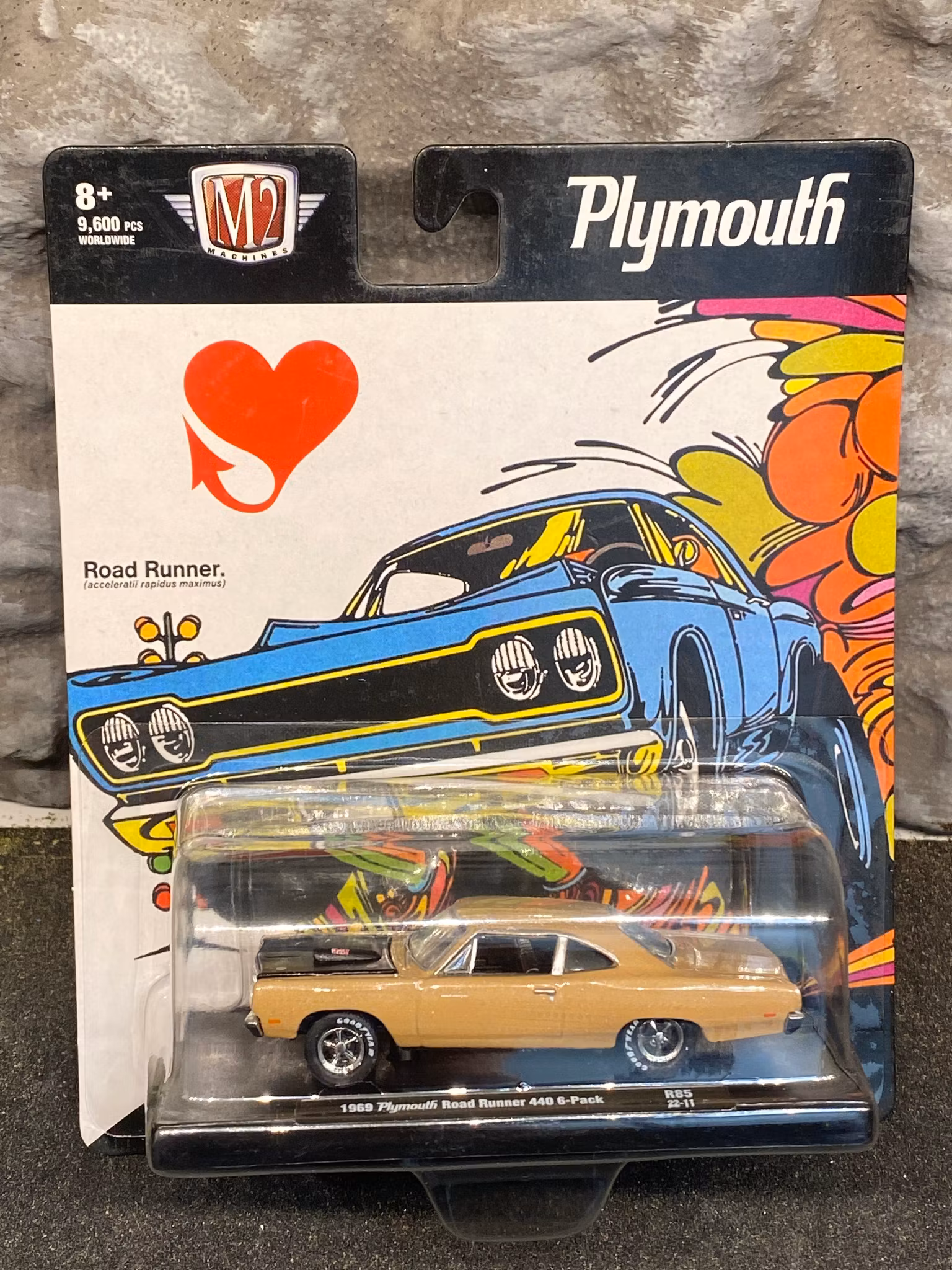 Skala 1/64 1969 Plymouth Road Runner 440 6-pack fr M2 Machines