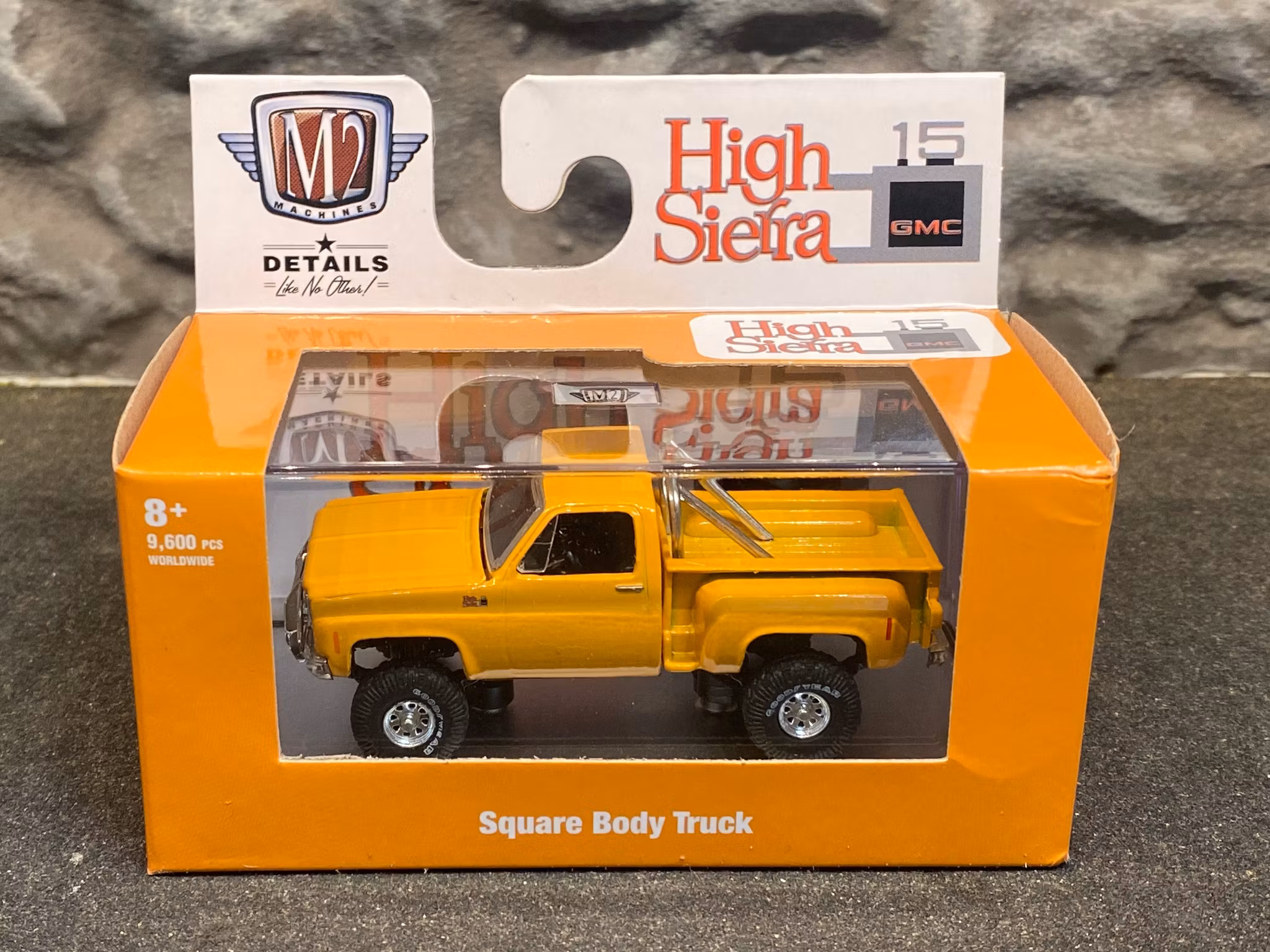 Skala 1/64 GMC High Sierra 15 4X4 76', Square Body Truck fr M2 Machines, Lim.Ed 9600 ex