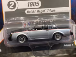 Skala 1/64 1985 Buick Regal T-type fr Racing Champions Mint