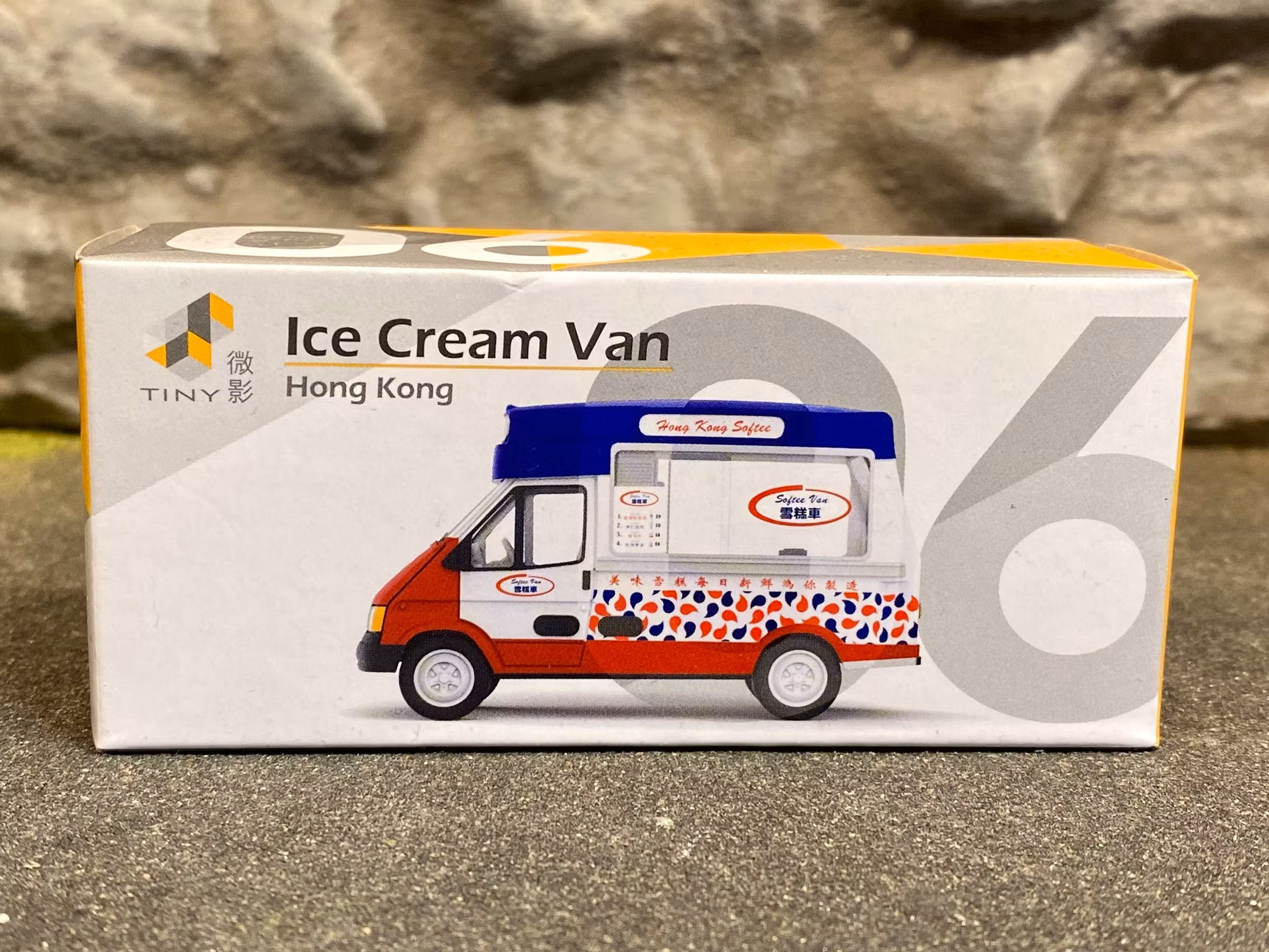 Skala 1/64 Ice Cream Van - Hong Kong fr Tiny Toys