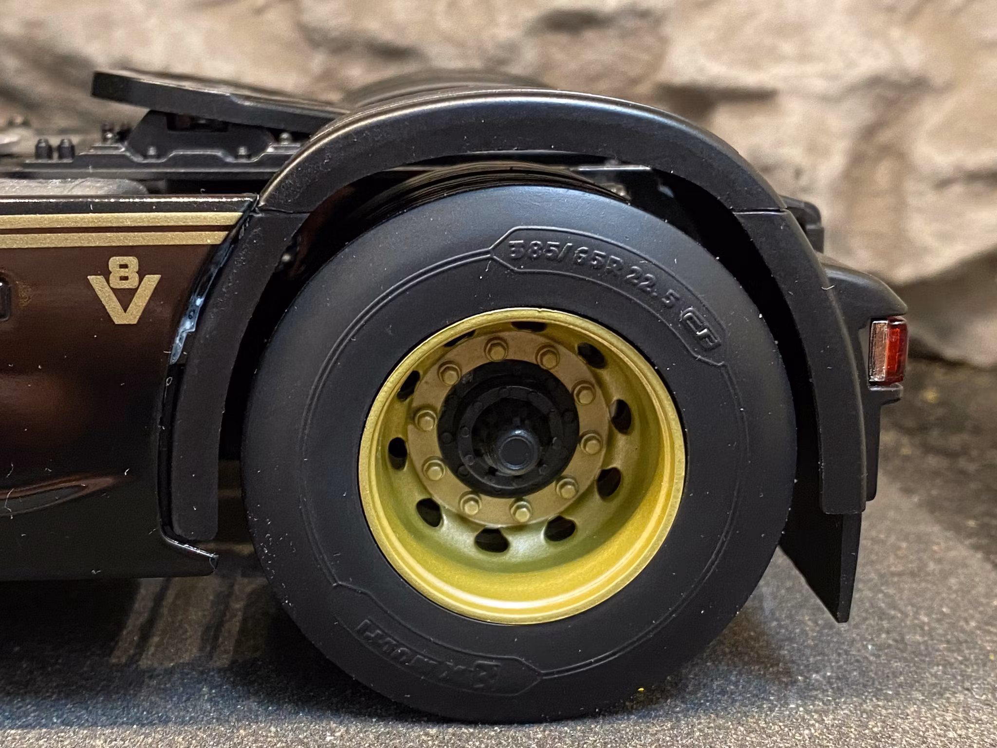 Skala 1/18 Lastbil/Truck Scania R500, Black fr Premium ClassiXXs, Ixo Models